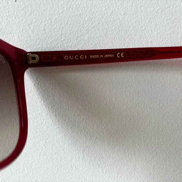 Gucci Women's Sunglasses in Vibrant Red - Picture 5 of 6
